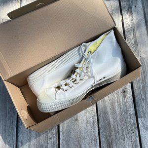 NWT Novesta Star Dribble Monochrome Beige/Ecru | Size UK 10